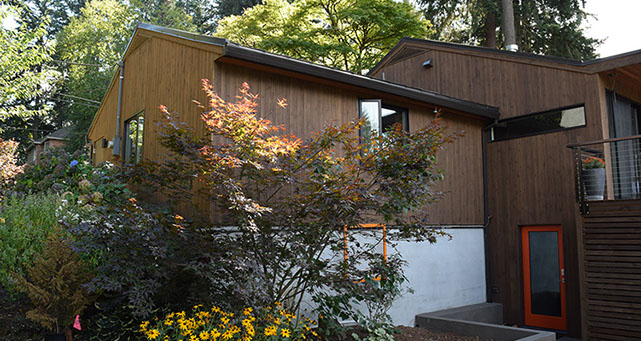 an image of exterior of Lake Oswego house remodel